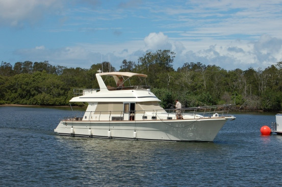 Alaska 48 Fly 双站游艇