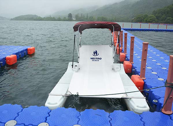 水上休闲躺椅
