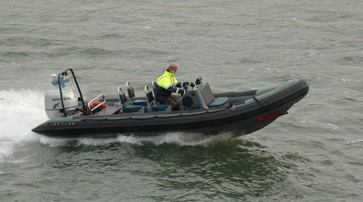 Tornado硬底橡皮艇