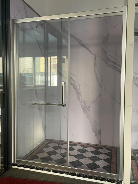 淋浴间玻璃隔断