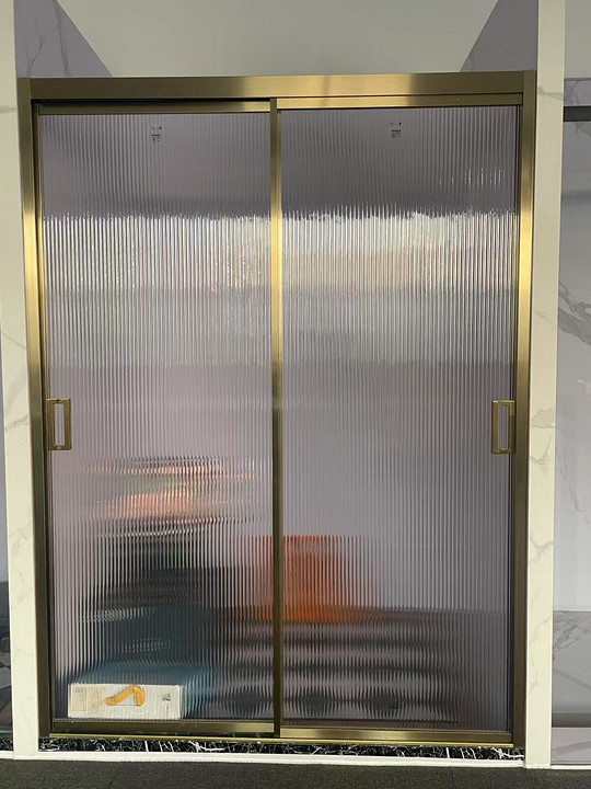 淋浴间玻璃隔断