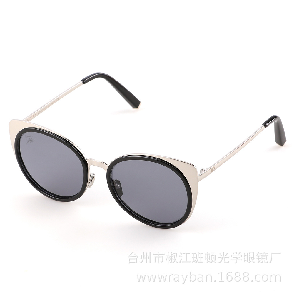 新款1601女款偏光太阳镜沙滩海钓眼镜冲浪墨镜工厂批发