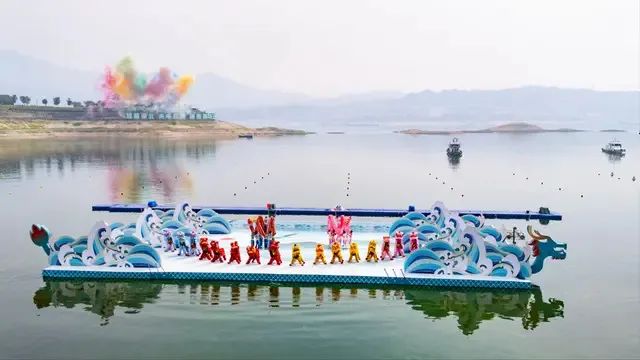 水上运动快讯 | 可移动礁石冲浪池迎来新突破；滑翔界的“混血黑科技”问世；5,000 m³的三角形人工礁改善冲浪条件与升天环境…