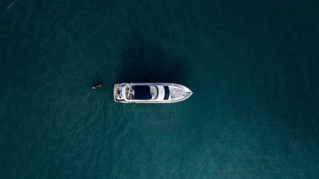 行业简报 | 中美船企联手打造太阳能电动双体船、海的与Massiv Boats达成战略合作、电池巨头Exide加码船舶新能源市场