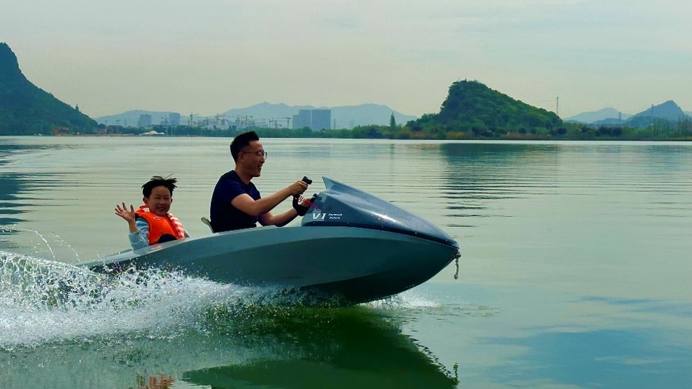 展后启示录 | EWAVE未来方程式，开启水上运动速度与激情的奇幻之旅！