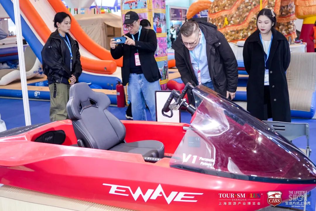 展商回顾 | EWAVE 未来方程式，解锁水上运动速度与激情交织的奇幻征程！