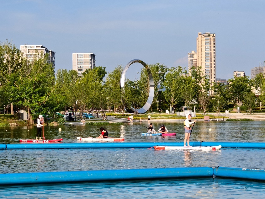水上运动资讯 | 又一国家的第一个Wavegarden冲浪乐园动工；23英尺多面手拖车上路的冲浪艇；15分钟就学会“飞”的法国小帆船