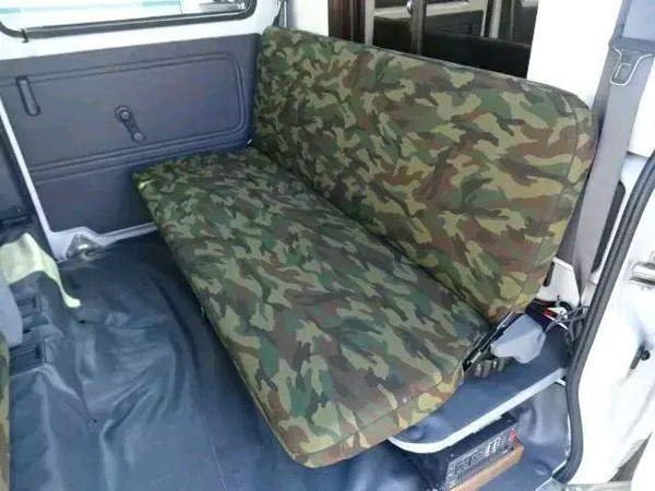 游艇式设计的露营车 居然可以这么小巧有新意 售价12万贵吗？