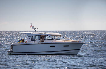 伟勒游艇：瑞典皇家游艇Nimbus 305 Coupe