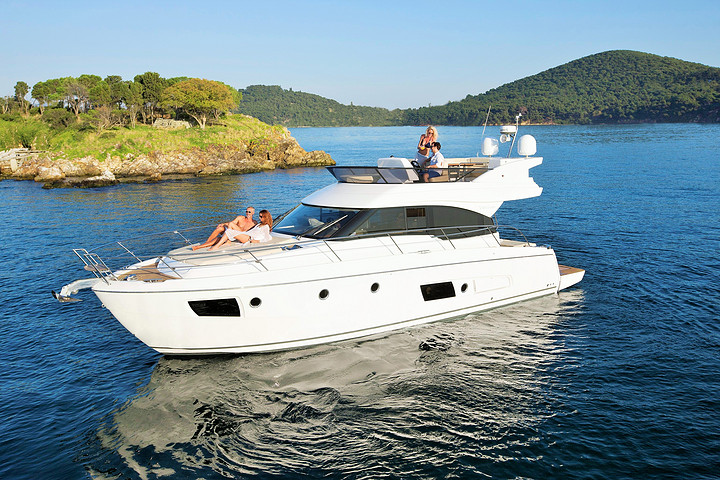 德国巴伐利亚VIRTESS 420 FLY飞桥游艇