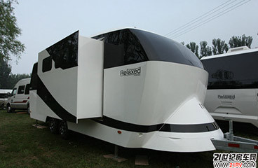 瑞莱克斯拖挂式房车