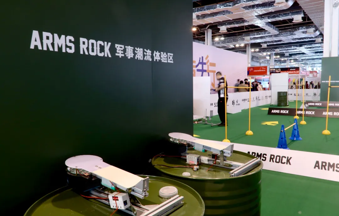 “軍事潮流”燃爆上海世博展覽館 ，ARMSROCK引領(lǐng)全新軍事潮流生活方式