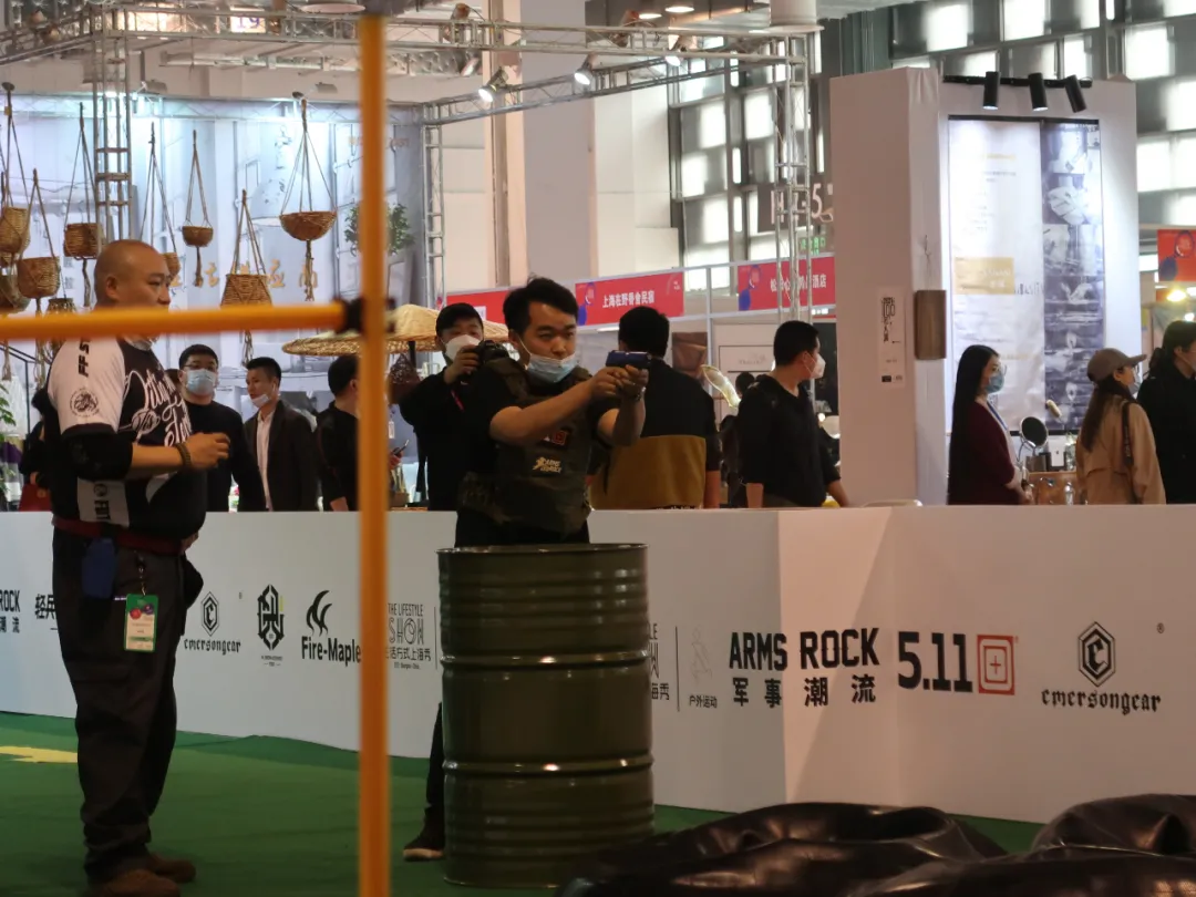 “軍事潮流”燃爆上海世博展覽館 ，ARMSROCK引領(lǐng)全新軍事潮流生活方式