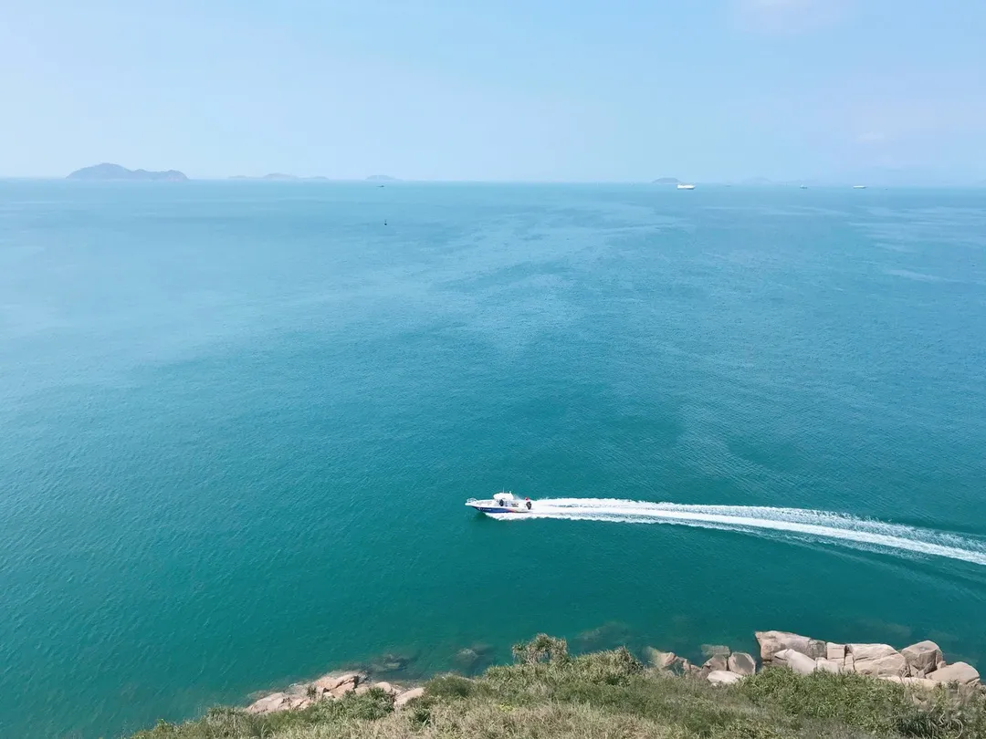 用一條船 丈量一片海