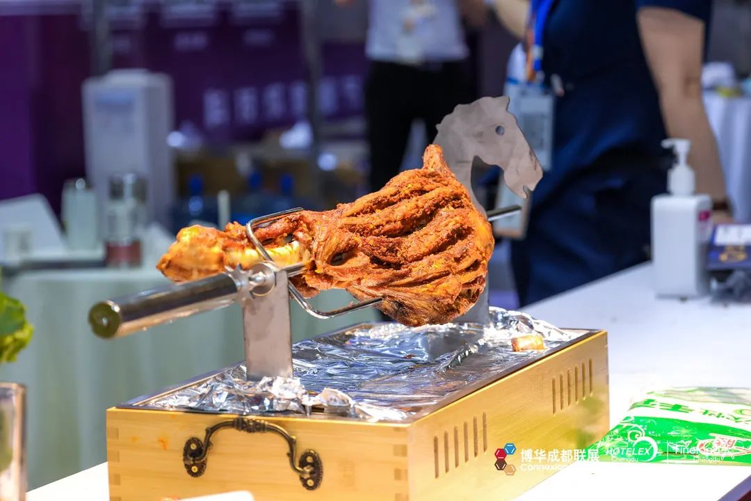 首屆博華聯(lián)展圓滿落幕，潮玩蓉城，明年再續(xù)！
